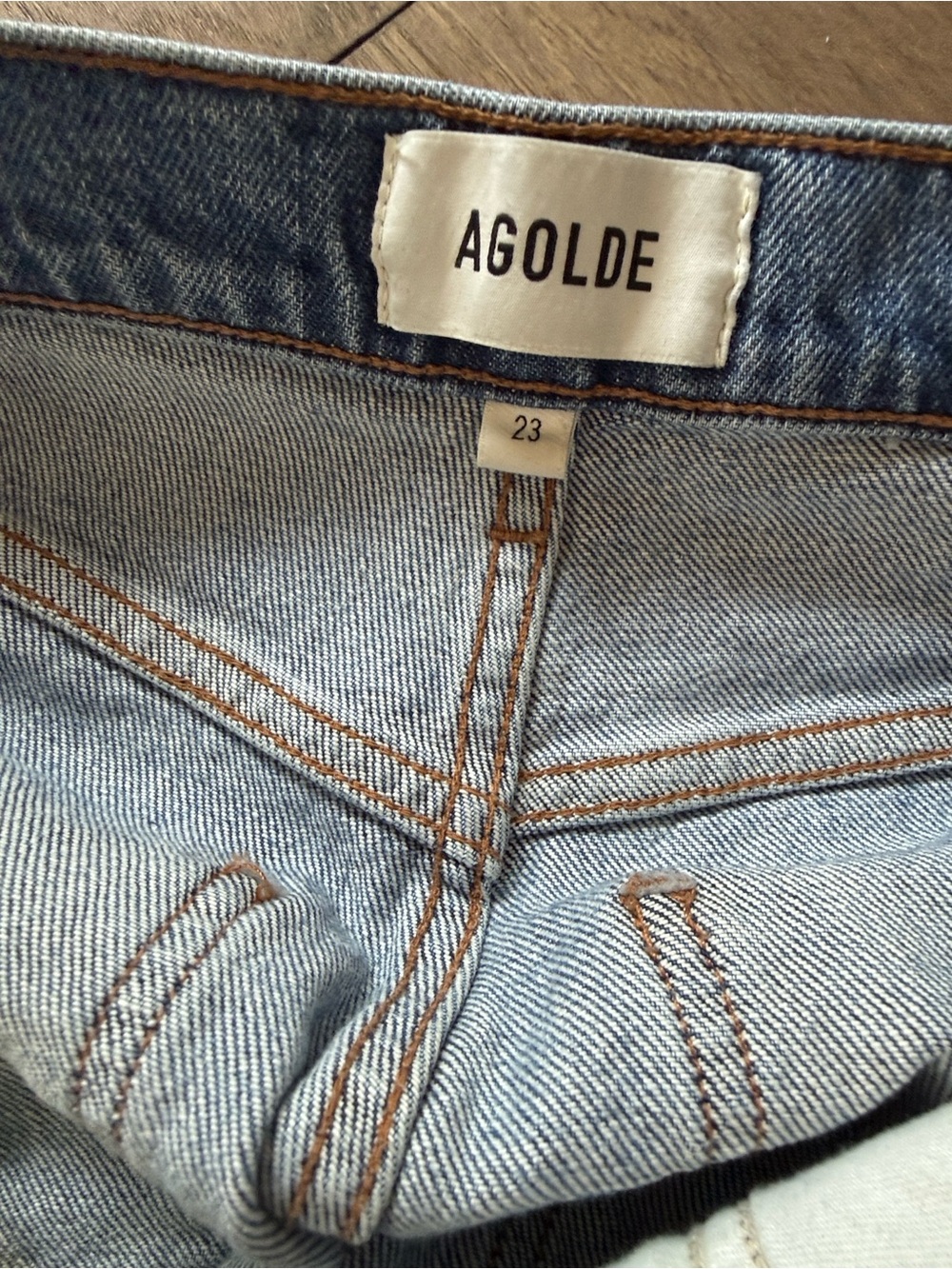 Agolde Harper Mid Rise Relaxed Straight Jean in Flash - size 23 - Picture 7 of 11